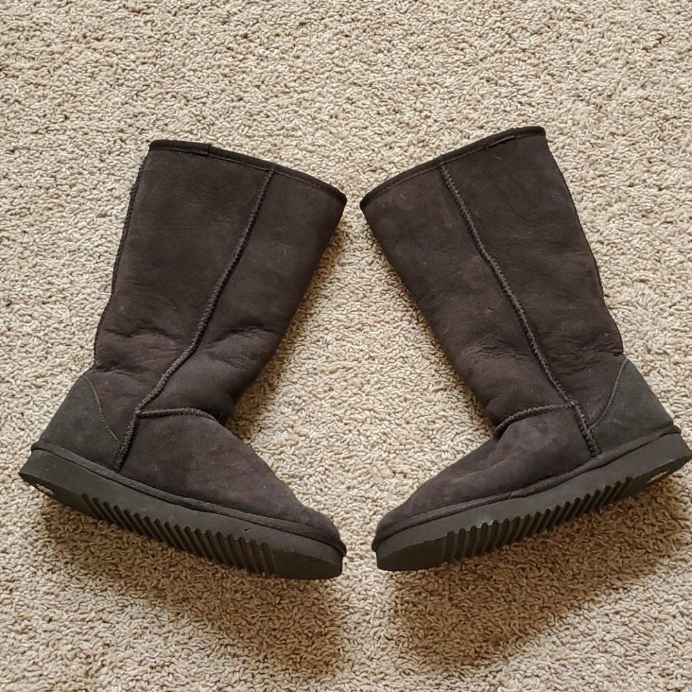 Ugg look a like Suede Boots